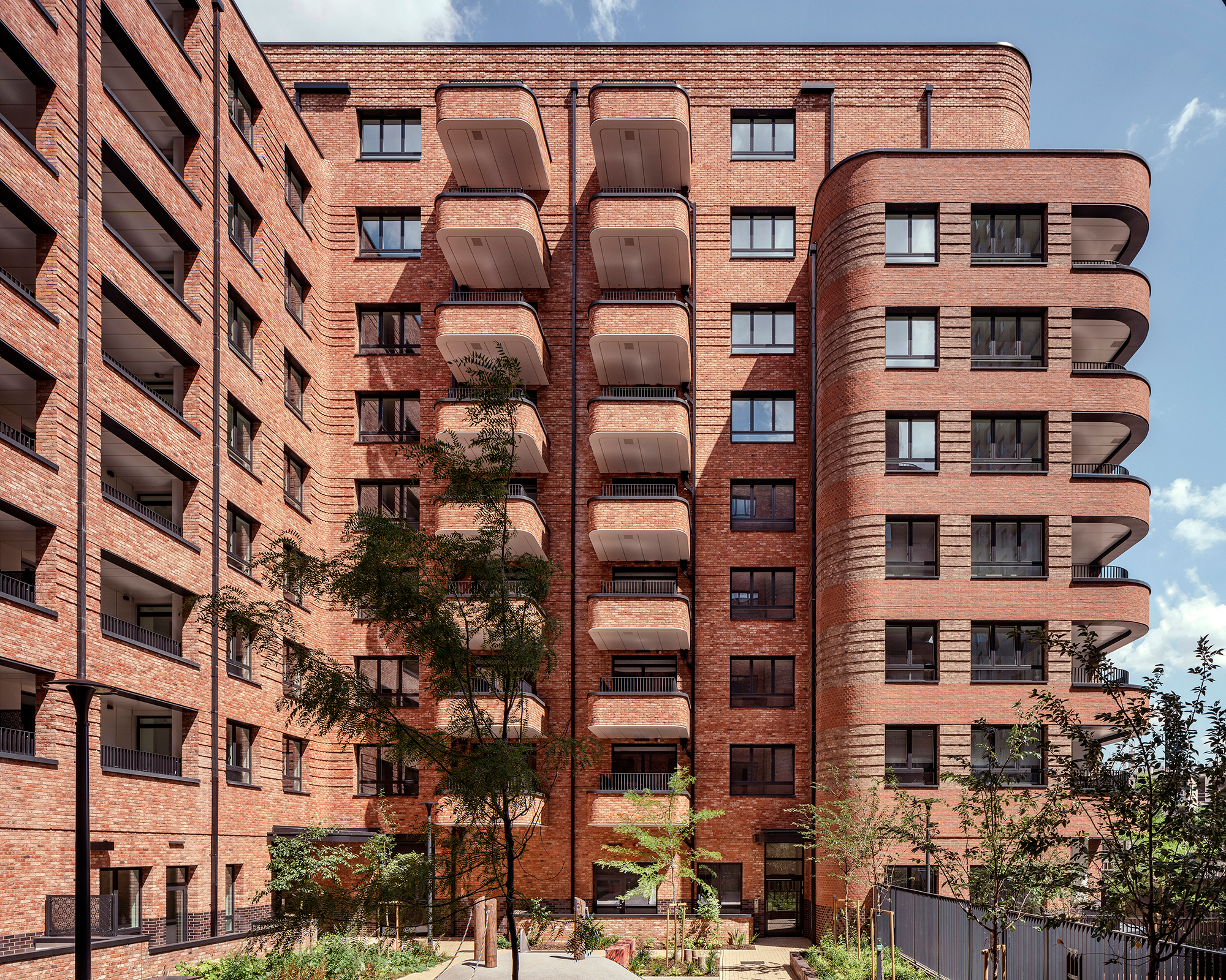 Bulrush Court - Courtyard